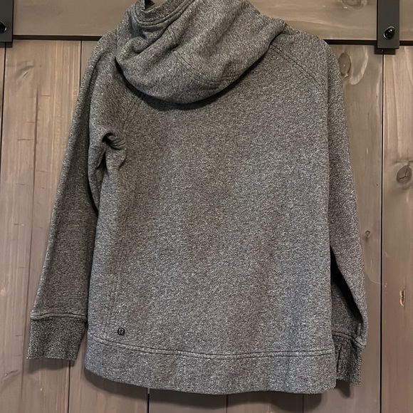 NWOT Lululemon Scuba pullover - Picture 5 of 6